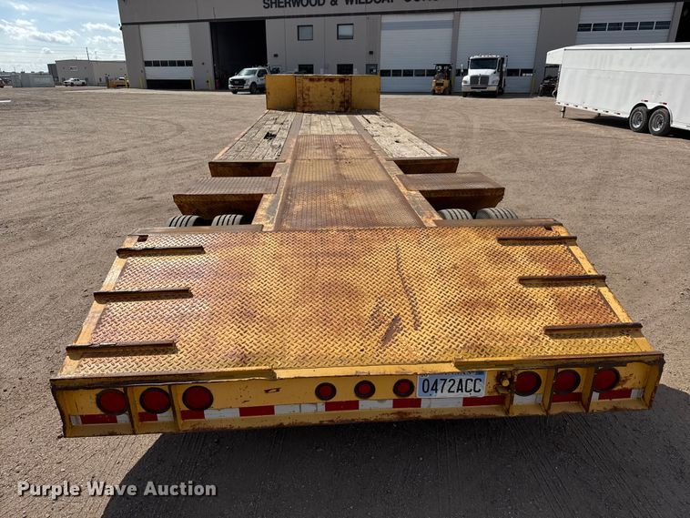 image for item ET1970 2002 Neville Built drop deck equipment trailer