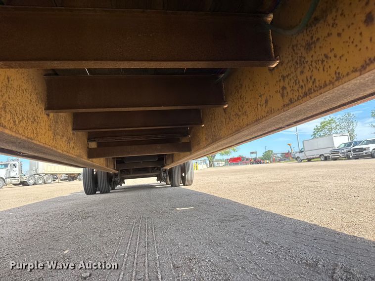 image for item ET1970 2002 Neville Built drop deck equipment trailer