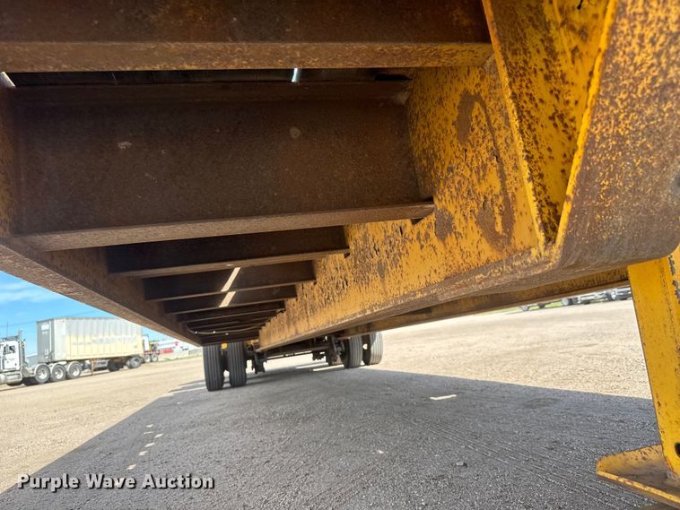 image for item ET1970 2002 Neville Built drop deck equipment trailer