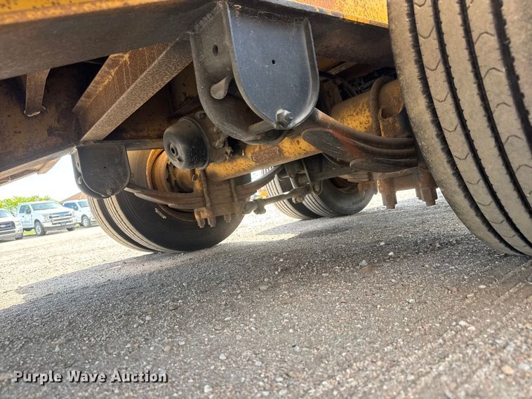 image for item ET1970 2002 Neville Built drop deck equipment trailer