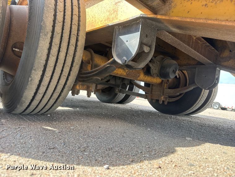 image for item ET1970 2002 Neville Built drop deck equipment trailer