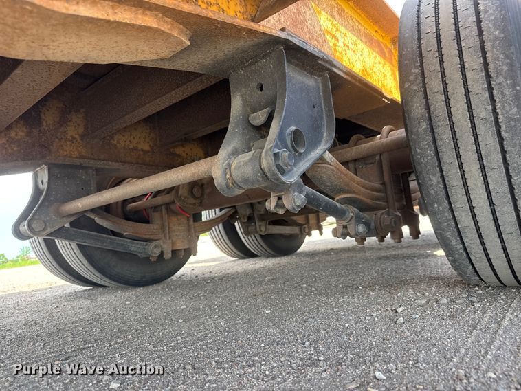 image for item ET1970 2002 Neville Built drop deck equipment trailer