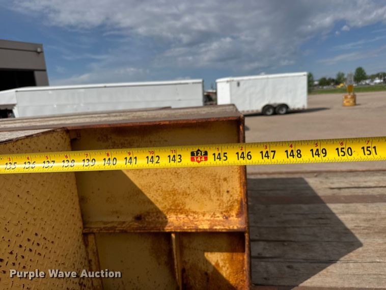 image for item ET1970 2002 Neville Built drop deck equipment trailer