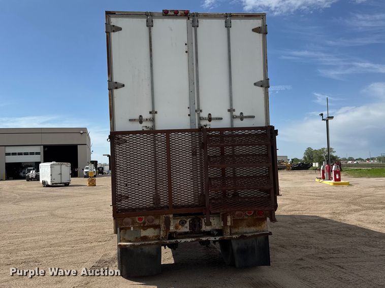 image for item ET1971 1981 Monon XP 65 dry van trailer