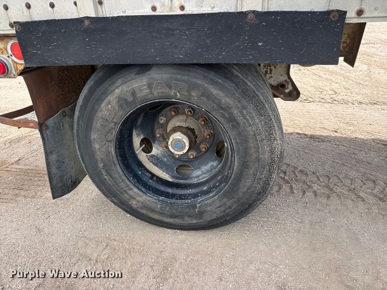 image for item ET1971 1981 Monon XP 65 dry van trailer