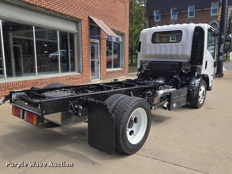 image for item ET5016 2025 Isuzu NRR truck cab and chassis