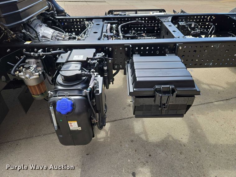 image for item ET5016 2025 Isuzu NRR truck cab and chassis