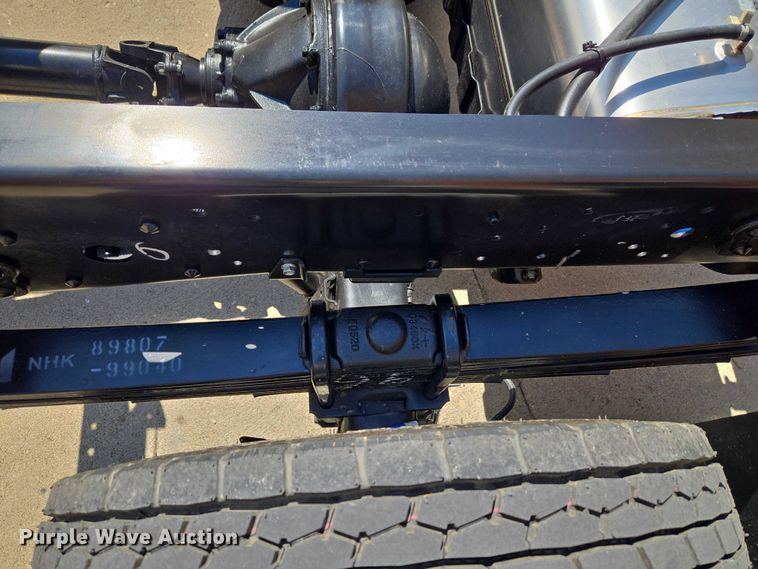 image for item ET5016 2025 Isuzu NRR truck cab and chassis