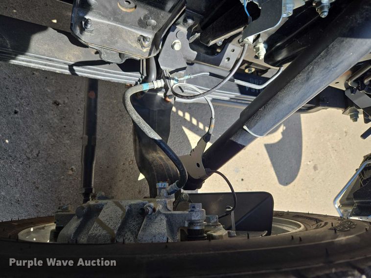 image for item ET5016 2025 Isuzu NRR truck cab and chassis