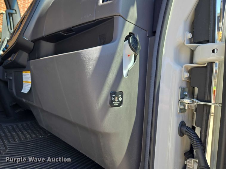 image for item ET5016 2025 Isuzu NRR truck cab and chassis