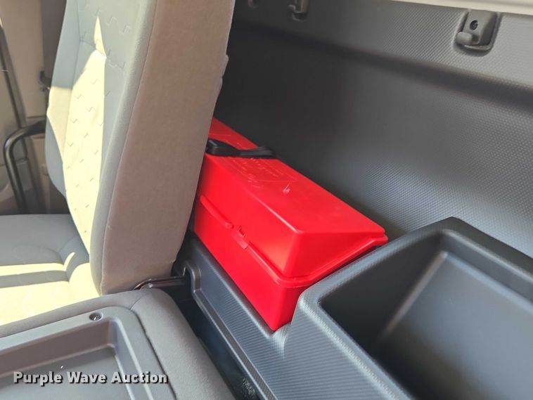 image for item ET5016 2025 Isuzu NRR truck cab and chassis