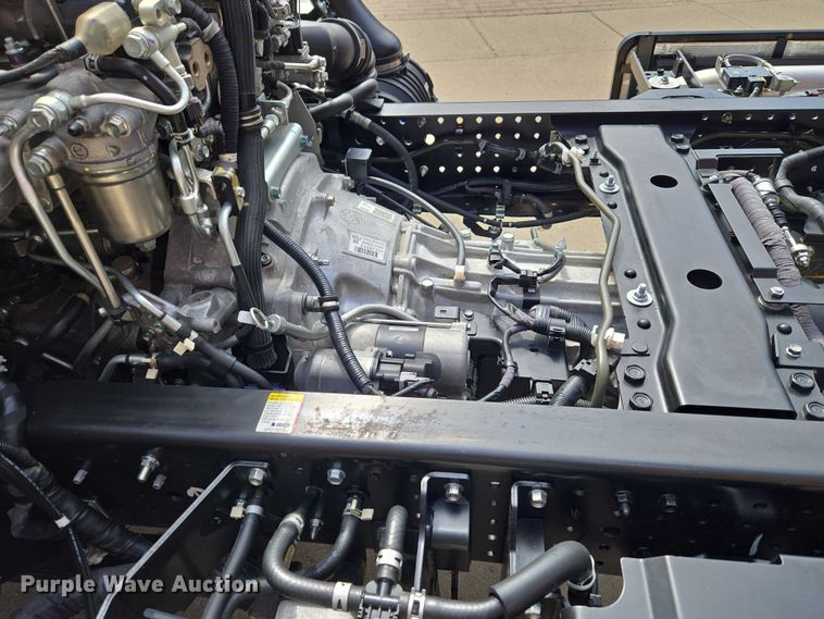 image for item ET5016 2025 Isuzu NRR truck cab and chassis