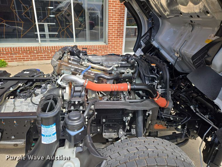 image for item ET5016 2025 Isuzu NRR truck cab and chassis