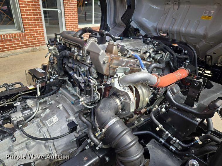 image for item ET5016 2025 Isuzu NRR truck cab and chassis