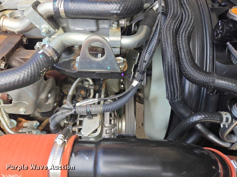 image for item ET5016 2025 Isuzu NRR truck cab and chassis