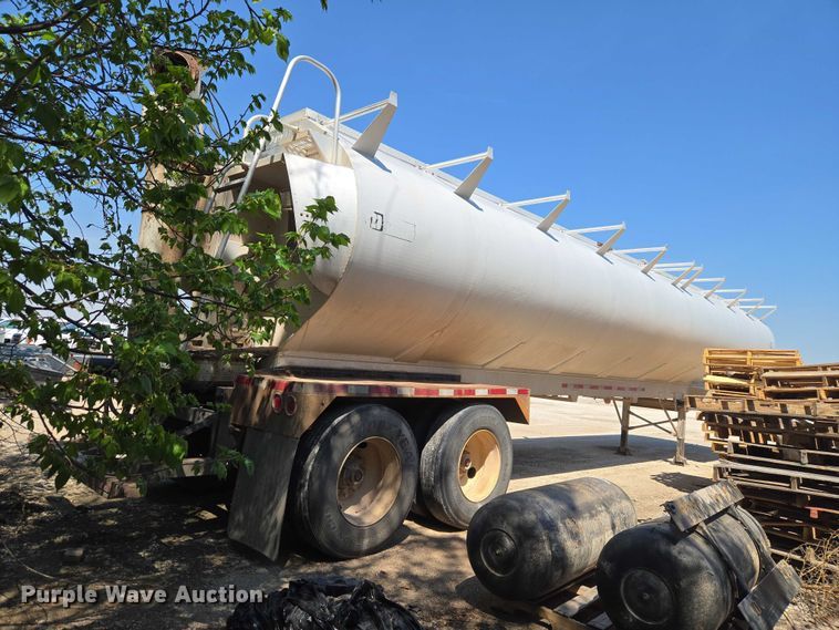 image for item ET5190 2011 Pacer by CEI Equipment Company Inc. AT35L feed delivery trailer