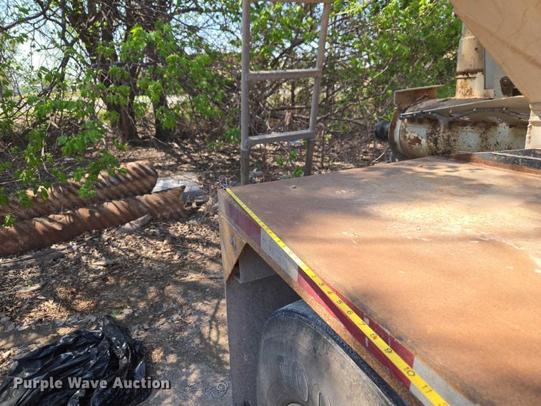 image for item ET5190 2011 Pacer by CEI Equipment Company Inc. AT35L feed delivery trailer