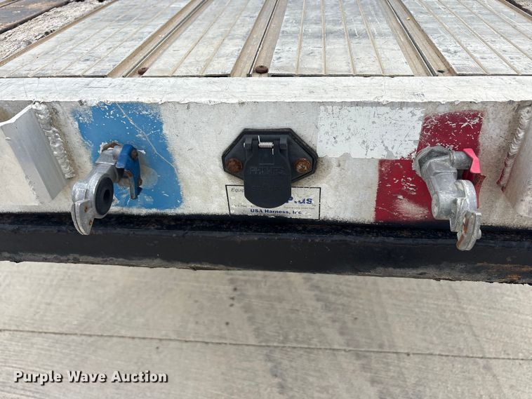 image for item EU0478 2006 Transcraft Eagle IIN W2 flatbed trailer