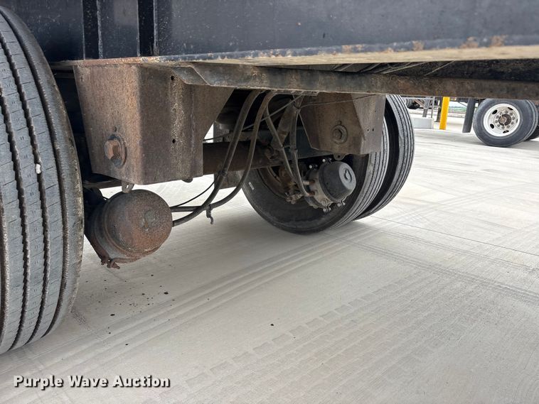 image for item EU0478 2006 Transcraft Eagle IIN W2 flatbed trailer