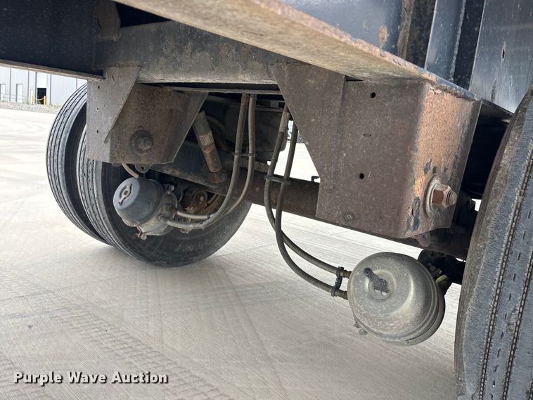 image for item EU0478 2006 Transcraft Eagle IIN W2 flatbed trailer