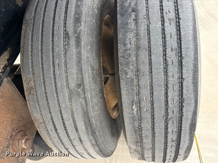 image for item EU0478 2006 Transcraft Eagle IIN W2 flatbed trailer