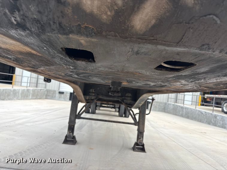 image for item EU0479 2006 Transcraft Eagle IIN W2 flatbed trailer