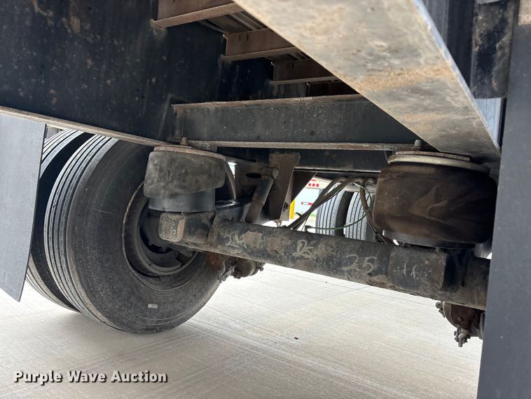 image for item EU0479 2006 Transcraft Eagle IIN W2 flatbed trailer