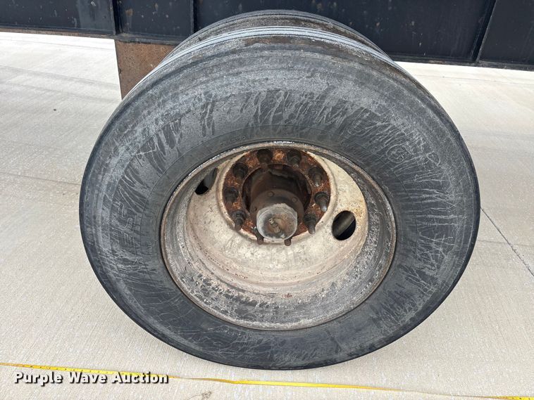 image for item EU0479 2006 Transcraft Eagle IIN W2 flatbed trailer