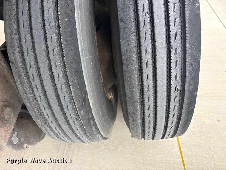 image for item EU0479 2006 Transcraft Eagle IIN W2 flatbed trailer