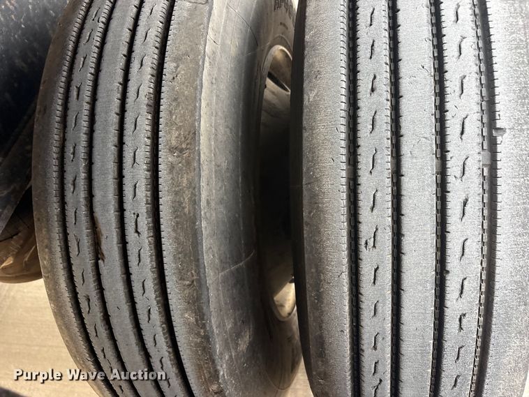 image for item EU0479 2006 Transcraft Eagle IIN W2 flatbed trailer