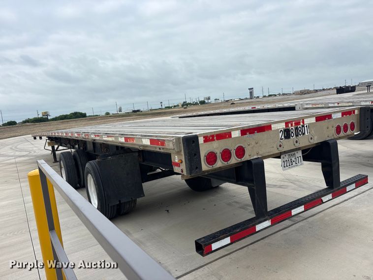 image for item EU0480 2008 Transcraft Eagle II W2 flatbed trailer