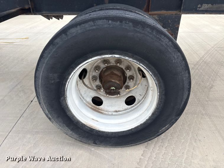 image for item EU0480 2008 Transcraft Eagle II W2 flatbed trailer