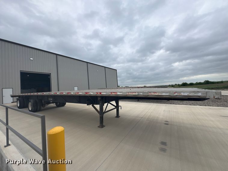 image for item EU0481 2006 Transcraft Eagle IIN W2 flatbed trailer