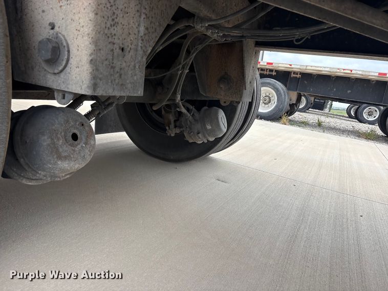 image for item EU0481 2006 Transcraft Eagle IIN W2 flatbed trailer