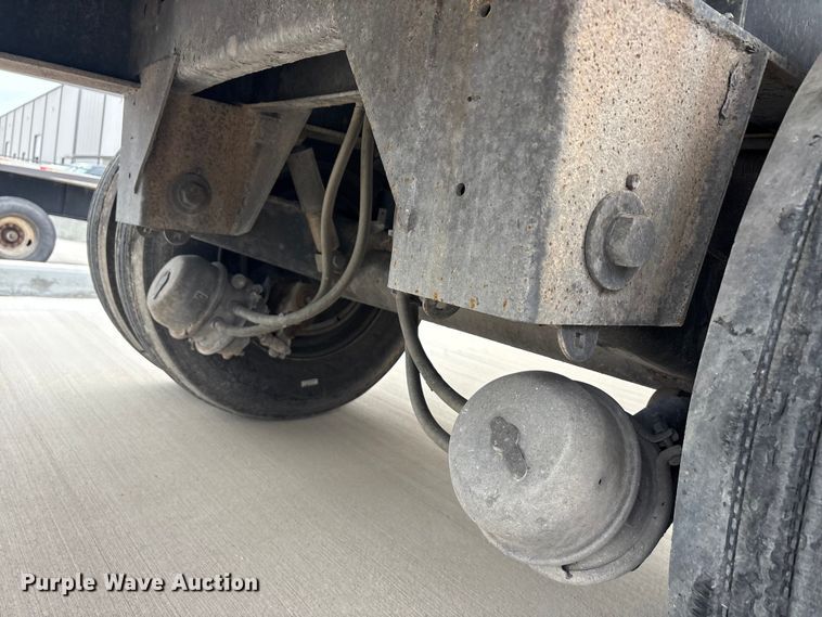 image for item EU0481 2006 Transcraft Eagle IIN W2 flatbed trailer