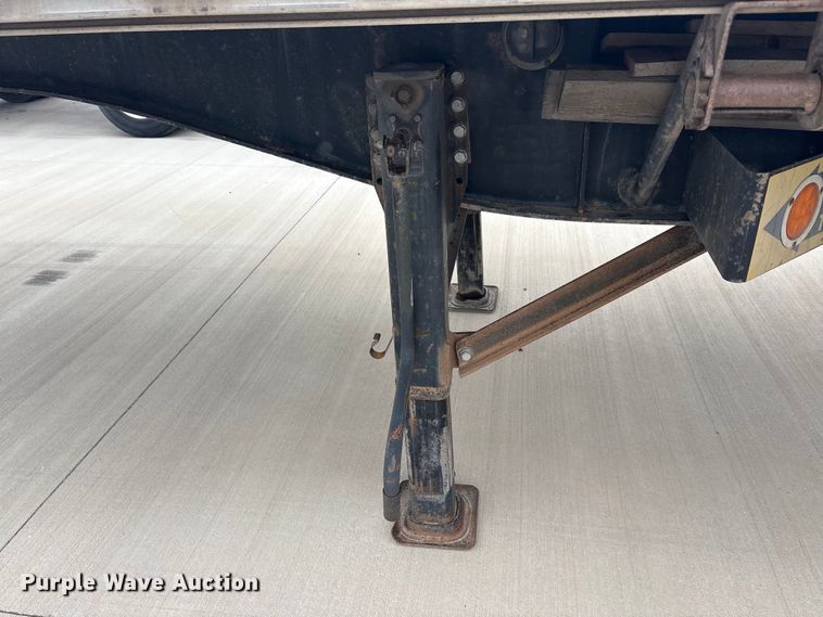 image for item EU0481 2006 Transcraft Eagle IIN W2 flatbed trailer