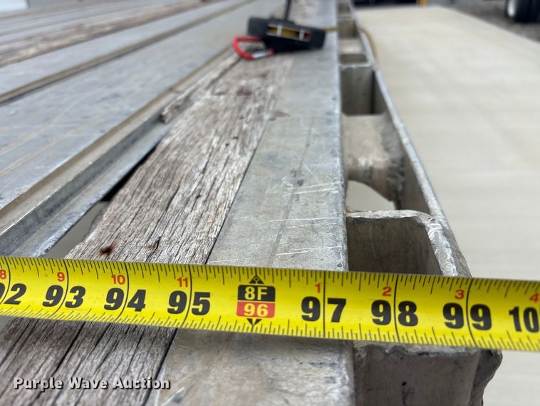 image for item EU0481 2006 Transcraft Eagle IIN W2 flatbed trailer