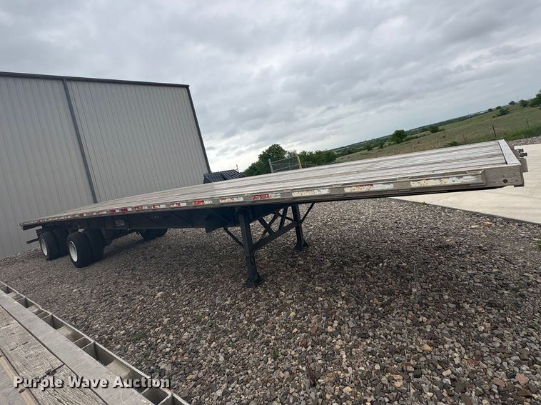 image for item EU0482 2008 Transcraft Eagle II W2 flatbed trailer