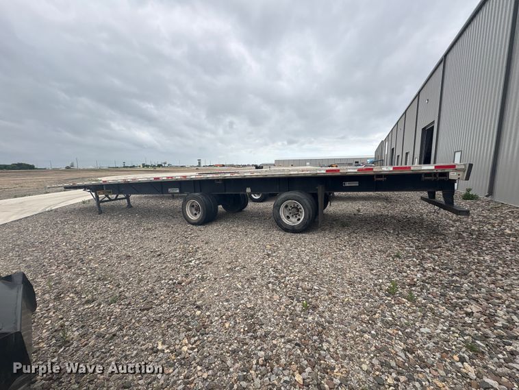 image for item EU0482 2008 Transcraft Eagle II W2 flatbed trailer