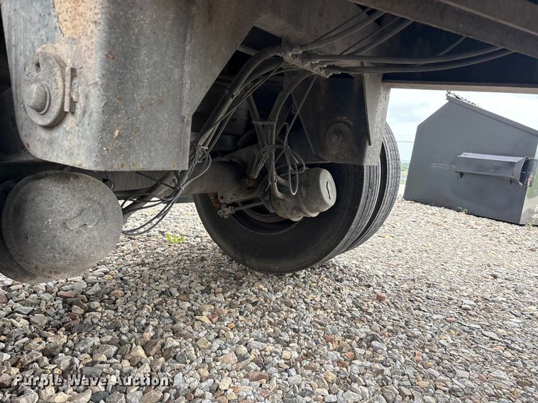 image for item EU0482 2008 Transcraft Eagle II W2 flatbed trailer