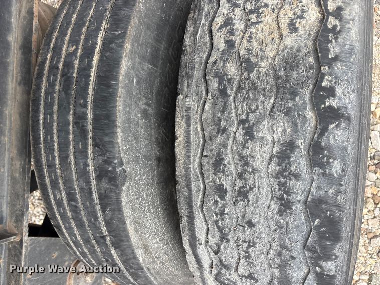 image for item EU0482 2008 Transcraft Eagle II W2 flatbed trailer