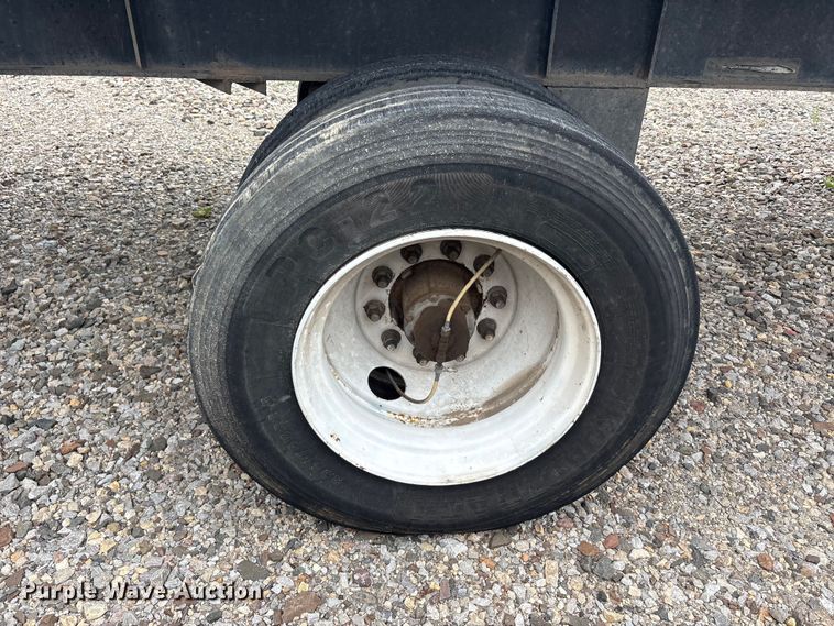 image for item EU0482 2008 Transcraft Eagle II W2 flatbed trailer