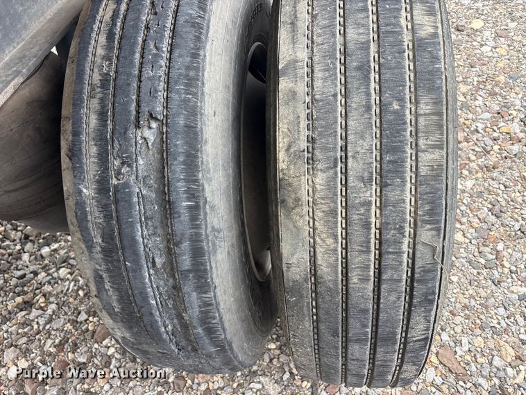 image for item EU0482 2008 Transcraft Eagle II W2 flatbed trailer