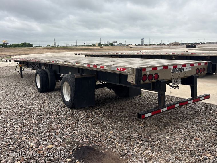 image for item EU0483 2006 Transcraft Eagle IIN W2 flatbed trailer