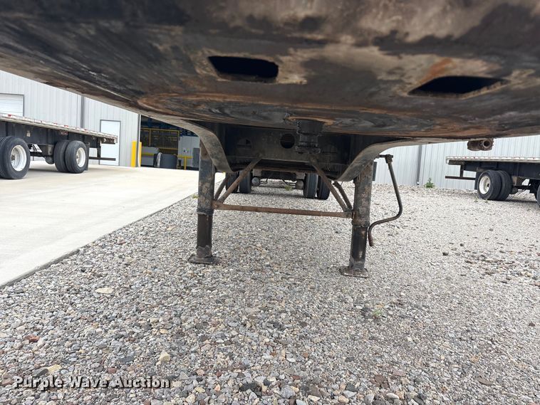 image for item EU0483 2006 Transcraft Eagle IIN W2 flatbed trailer