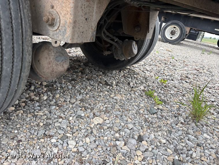 image for item EU0483 2006 Transcraft Eagle IIN W2 flatbed trailer