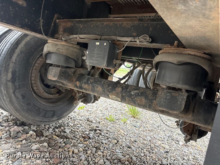 image for item EU0483 2006 Transcraft Eagle IIN W2 flatbed trailer