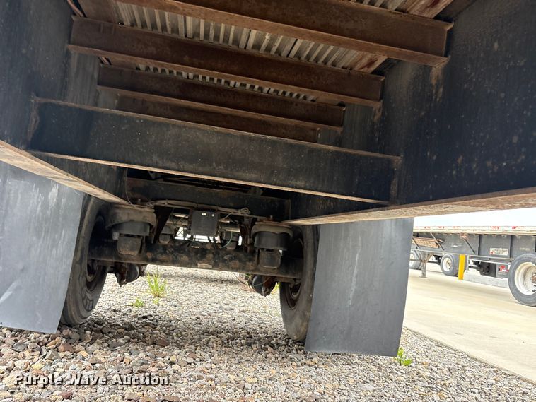 image for item EU0483 2006 Transcraft Eagle IIN W2 flatbed trailer