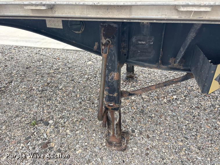 image for item EU0483 2006 Transcraft Eagle IIN W2 flatbed trailer