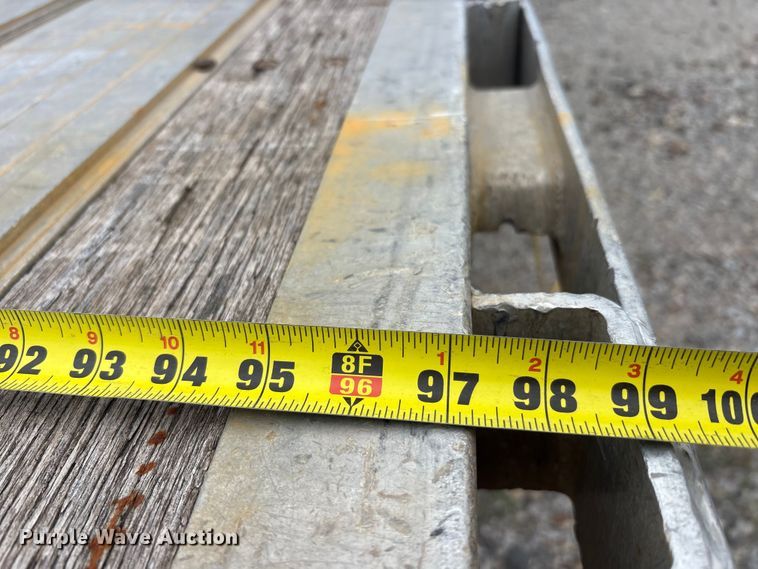 image for item EU0483 2006 Transcraft Eagle IIN W2 flatbed trailer